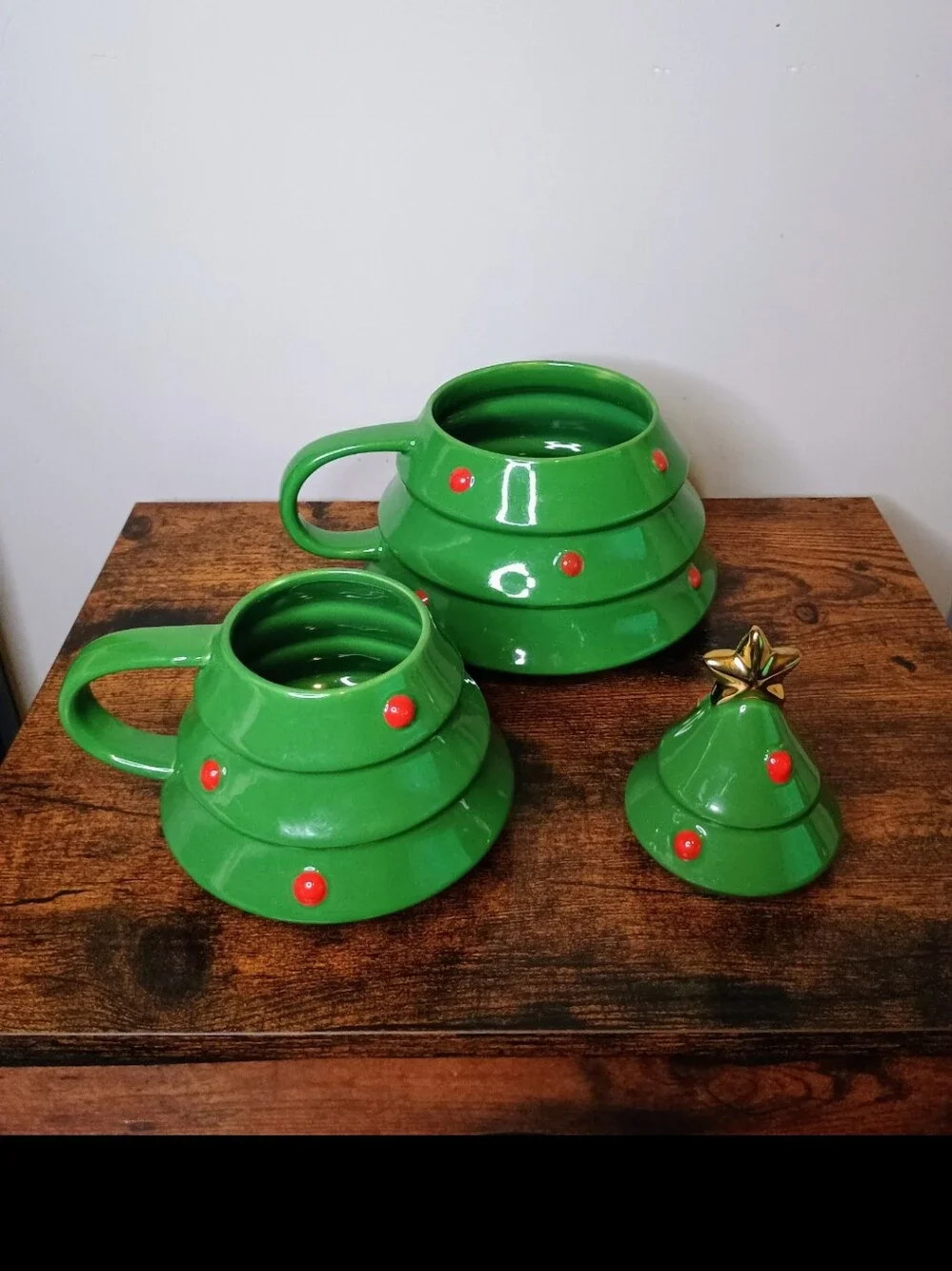 Hallmark Christmas Tree Ceramic Stacking Mug Set